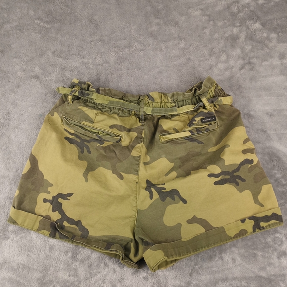 Sanctuary Standard Surplus Camo Utility Shorts Size 29 Green Military - Picture 5 of 16